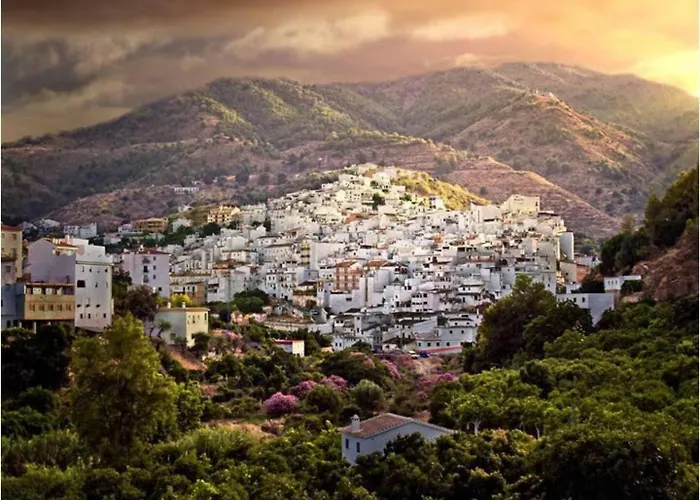 Heart Of The Pueblo, Tolox, Sierra De Las Nieves